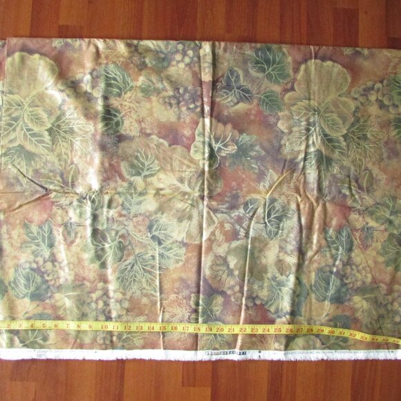 Autumn Leaves Home Decor Chintz - 3.7m - Picture 1 of 13